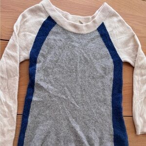 White + Warren 100% Cashmere Colorblock Sweater Gray Ivory Navy Raglan Pullover